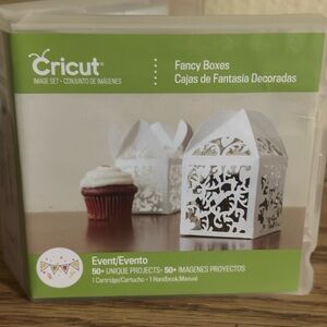 Cricut Fancy Boxes Image Set - White and Green